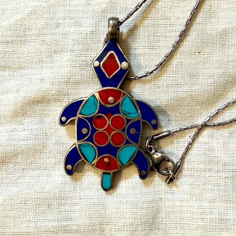 Silver Turtle Inlay Pendant Necklace - Lapis Lazuli, Turquoise & Coral